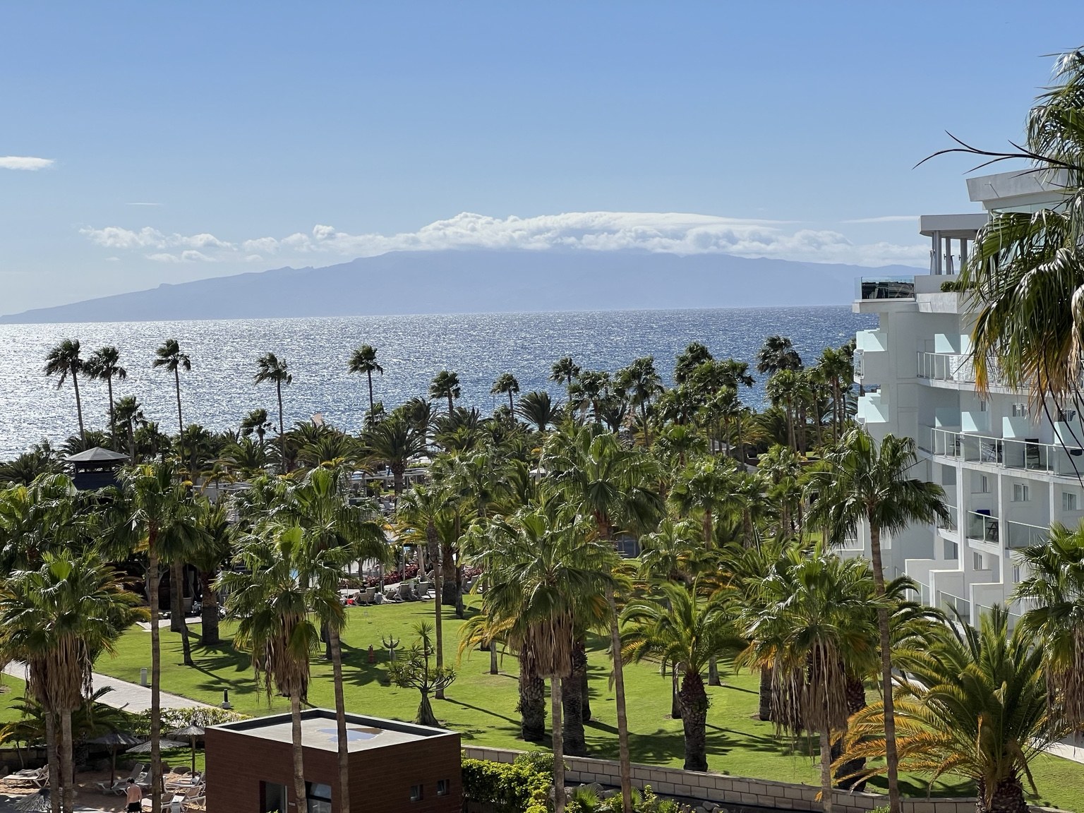 Blick vom Balkon auf Gomera